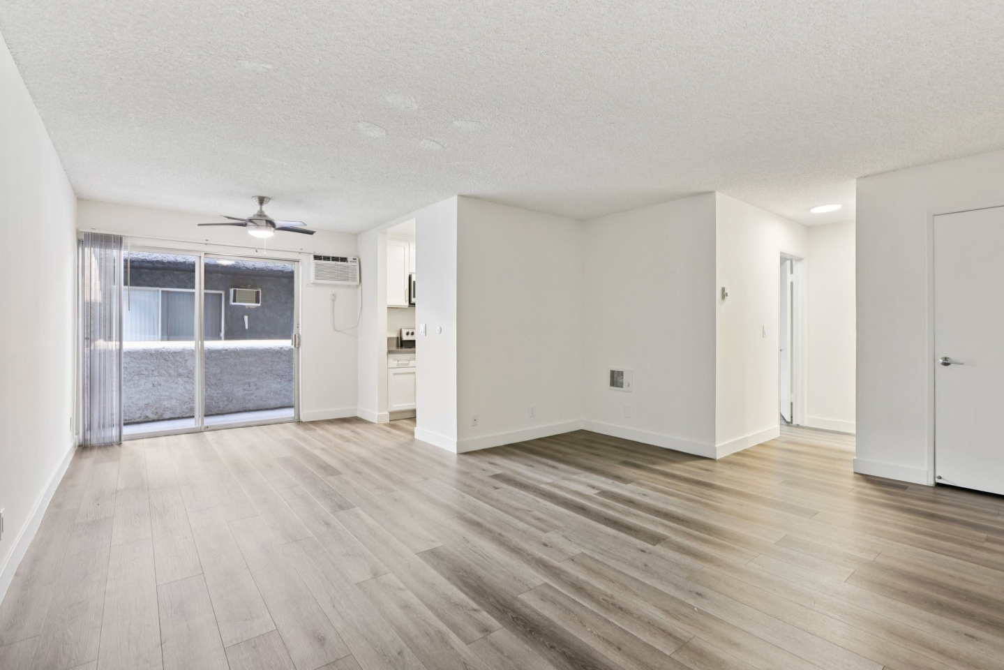 Victoria Apartments Image 14