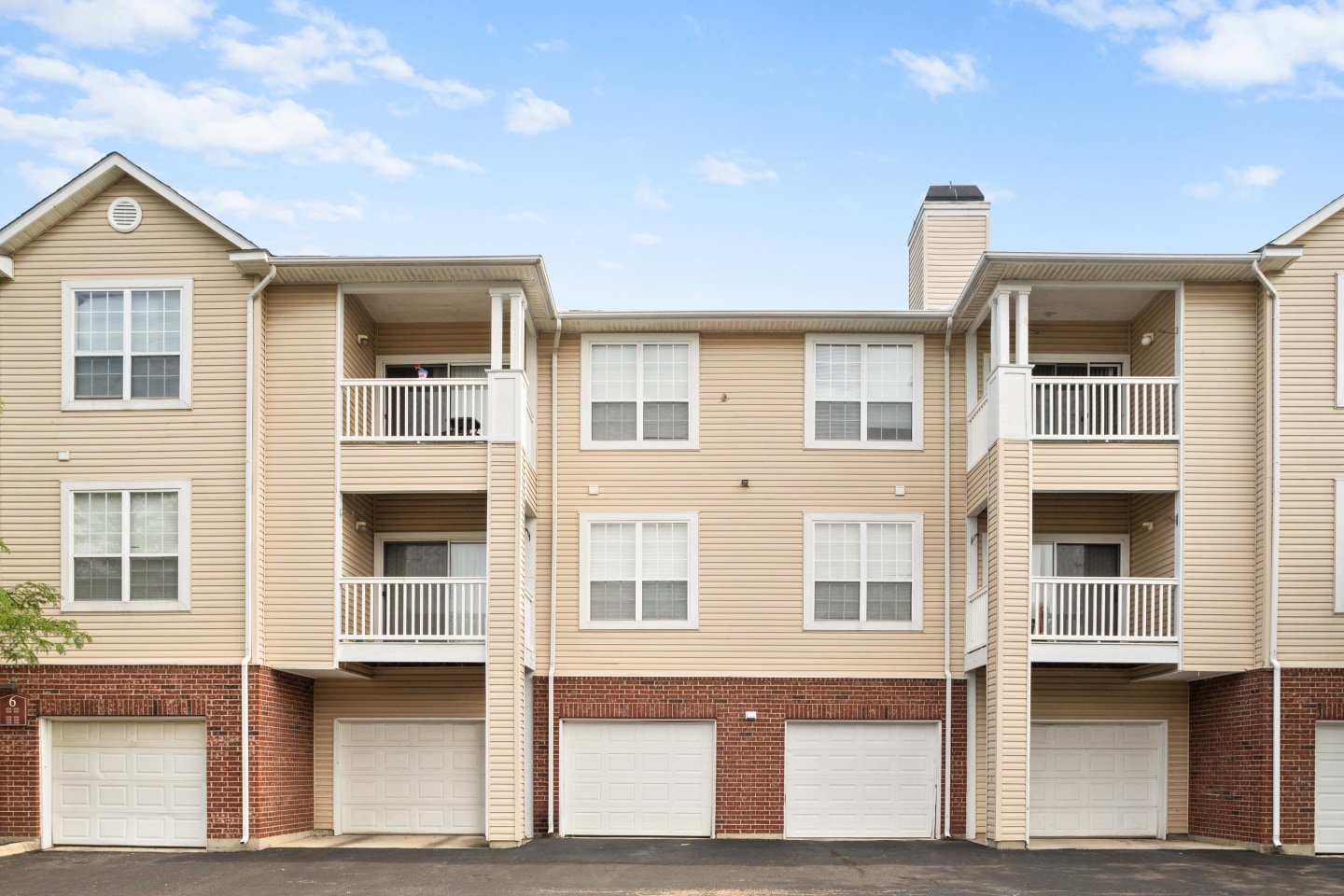 Avalon Oaks Apartments Image 32