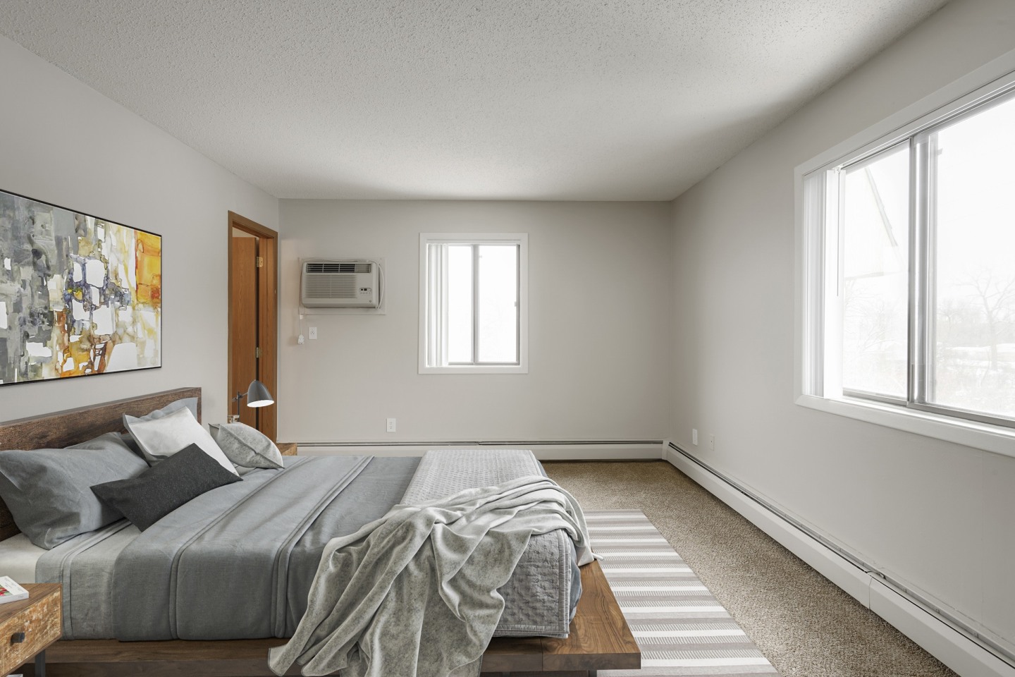Medicine Lake Apartments Image 6