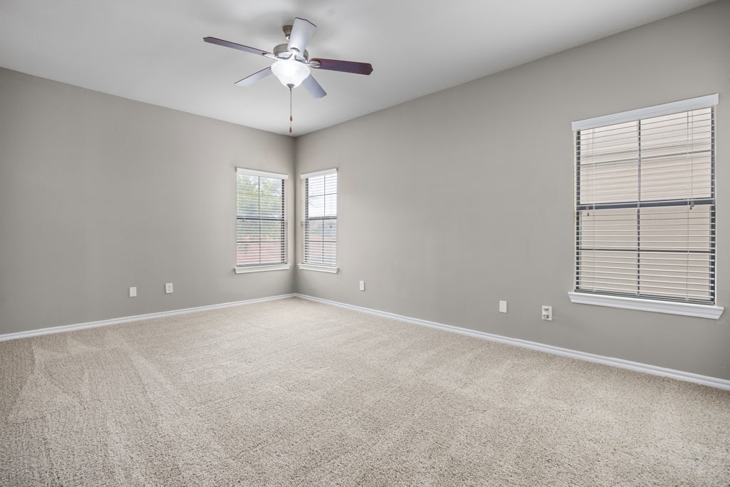 Waters Edge Apartment Homes Image 36