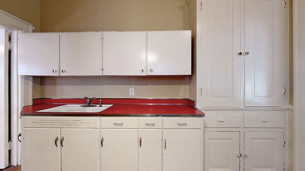 1360 Franklin Image 15