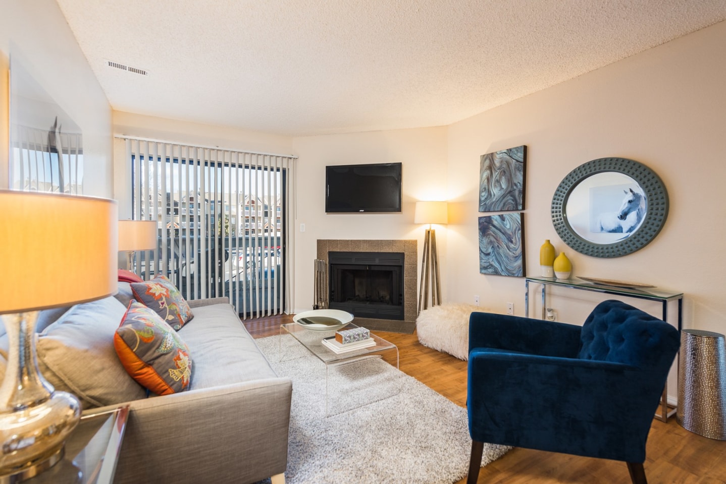 Apres Apartment Homes Image 6