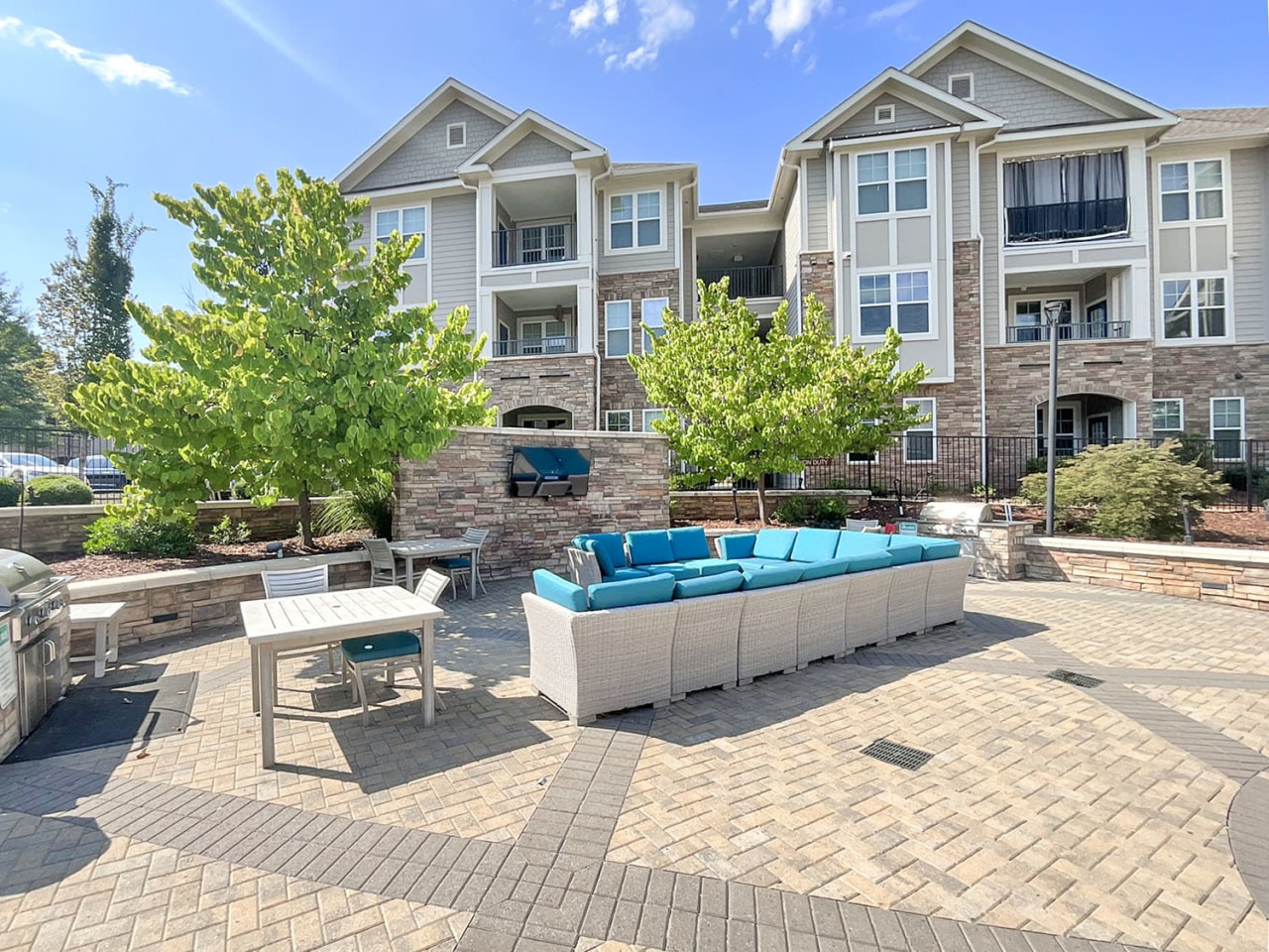 Legacy 521 Apartments Image 1
