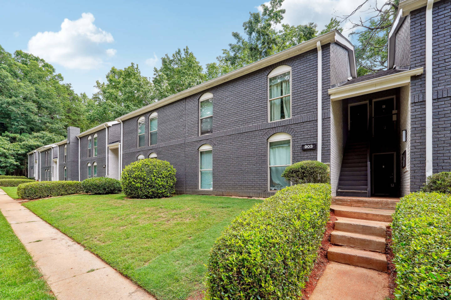 Avondale Village Image 19