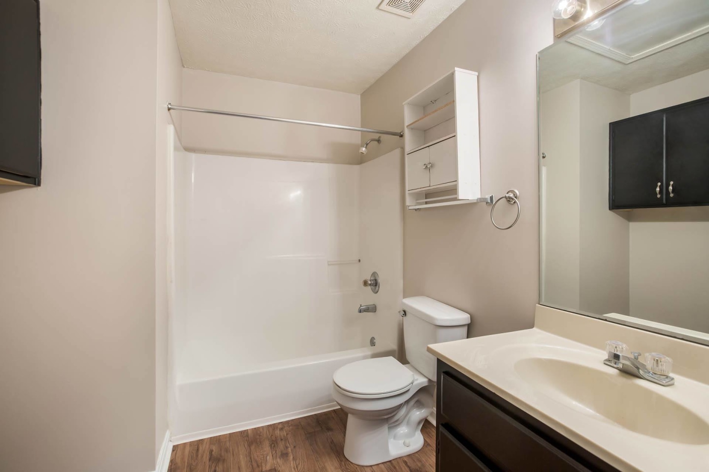 Park Place Apartments Image 14