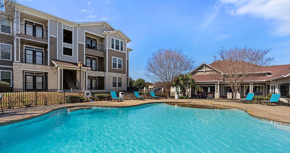 Parkway Grande Apartment Homes Image 18