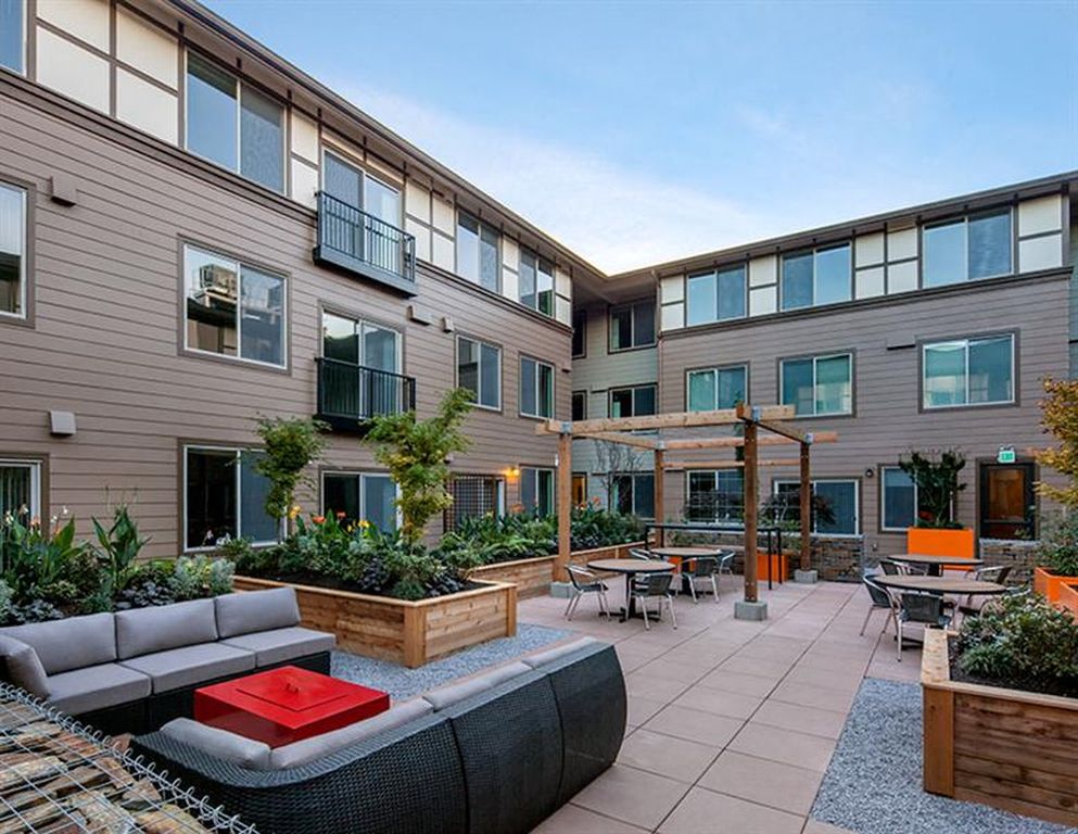 Six Oaks Apartments Image 7