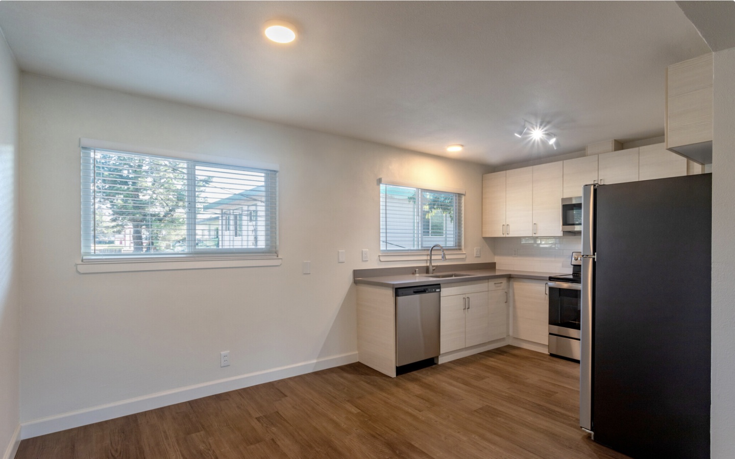 The Laura Apartments Image 6