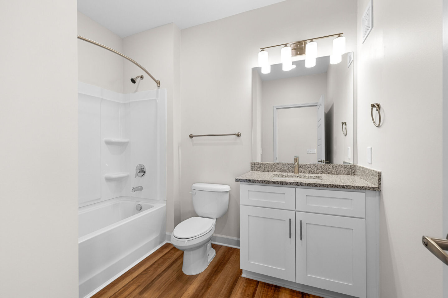 Lofts at Hamilton Luxury Apartments Image 16