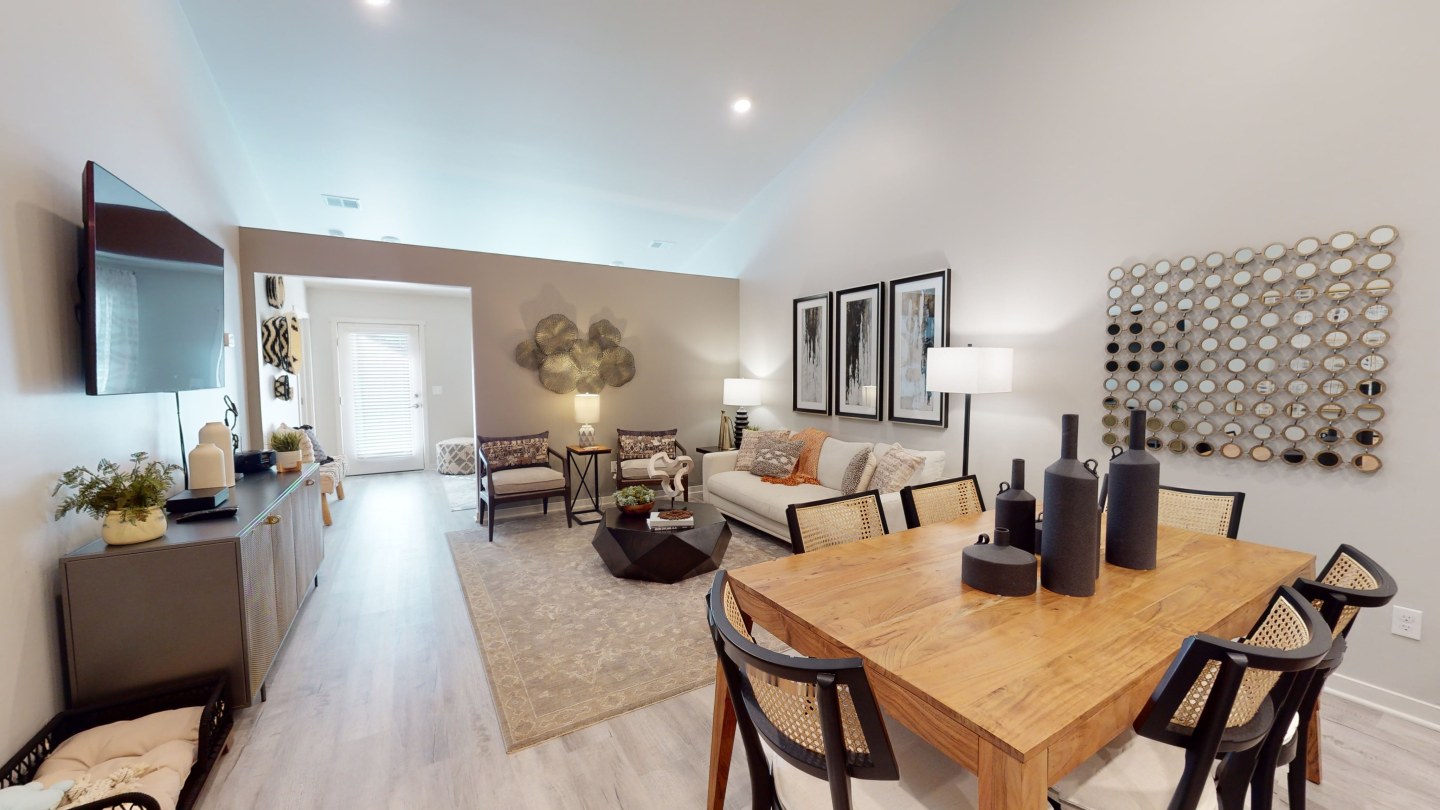 Insignia Apartments Image 5