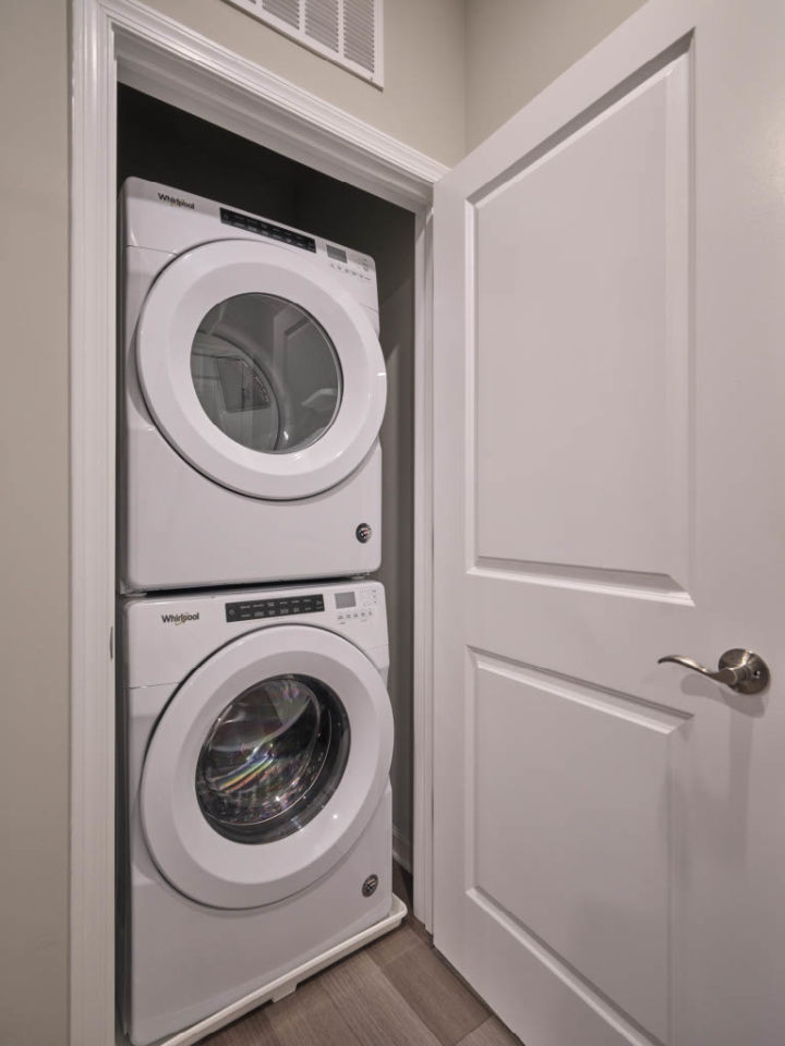 Pearl Pointe Apartments Image 16