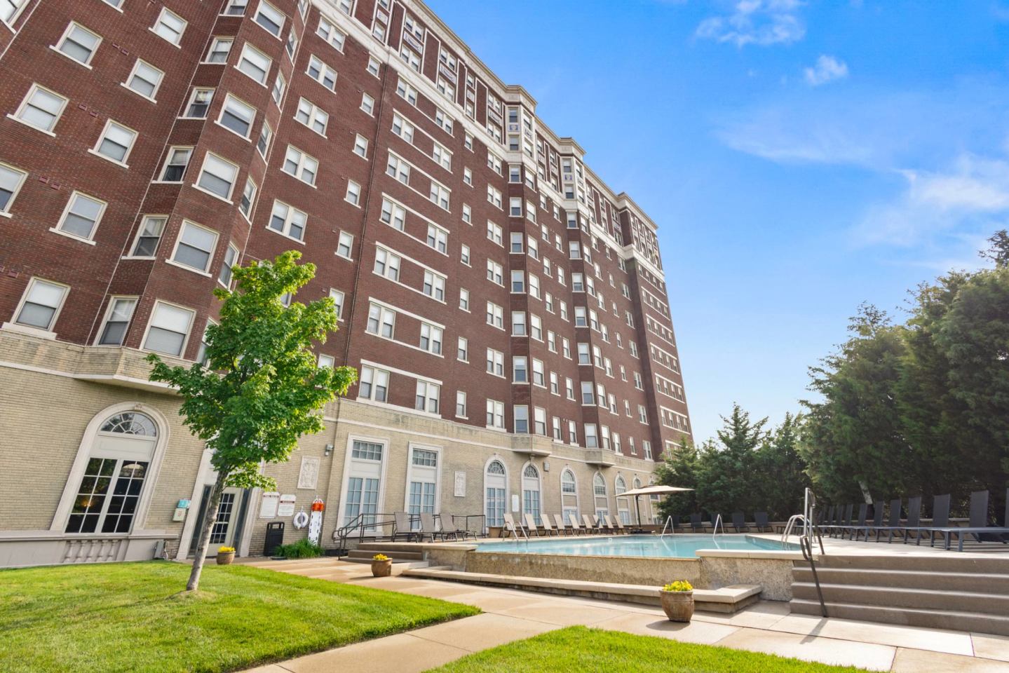 Marott Apartments Image 11