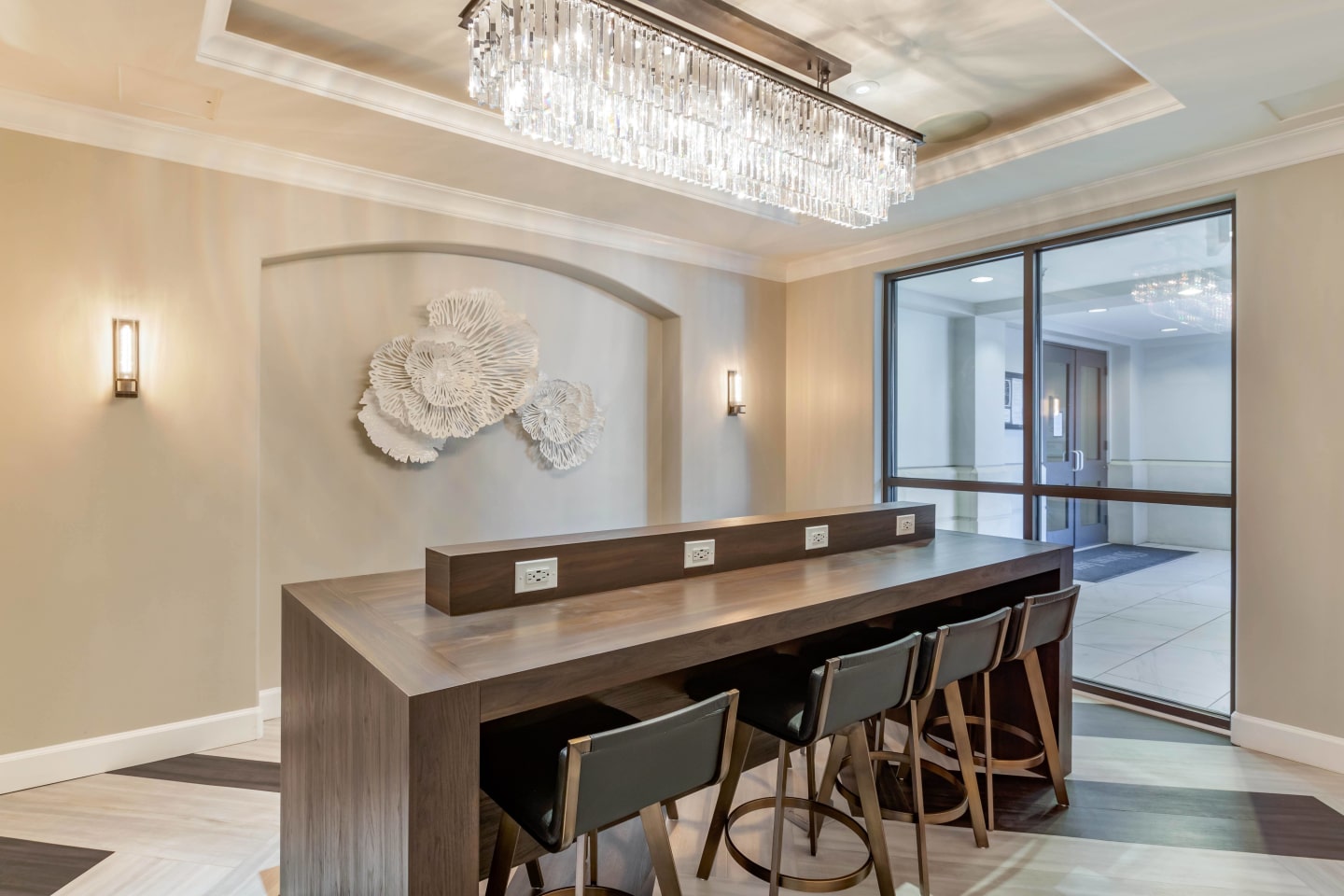 4550 Cherry Creek Image 28