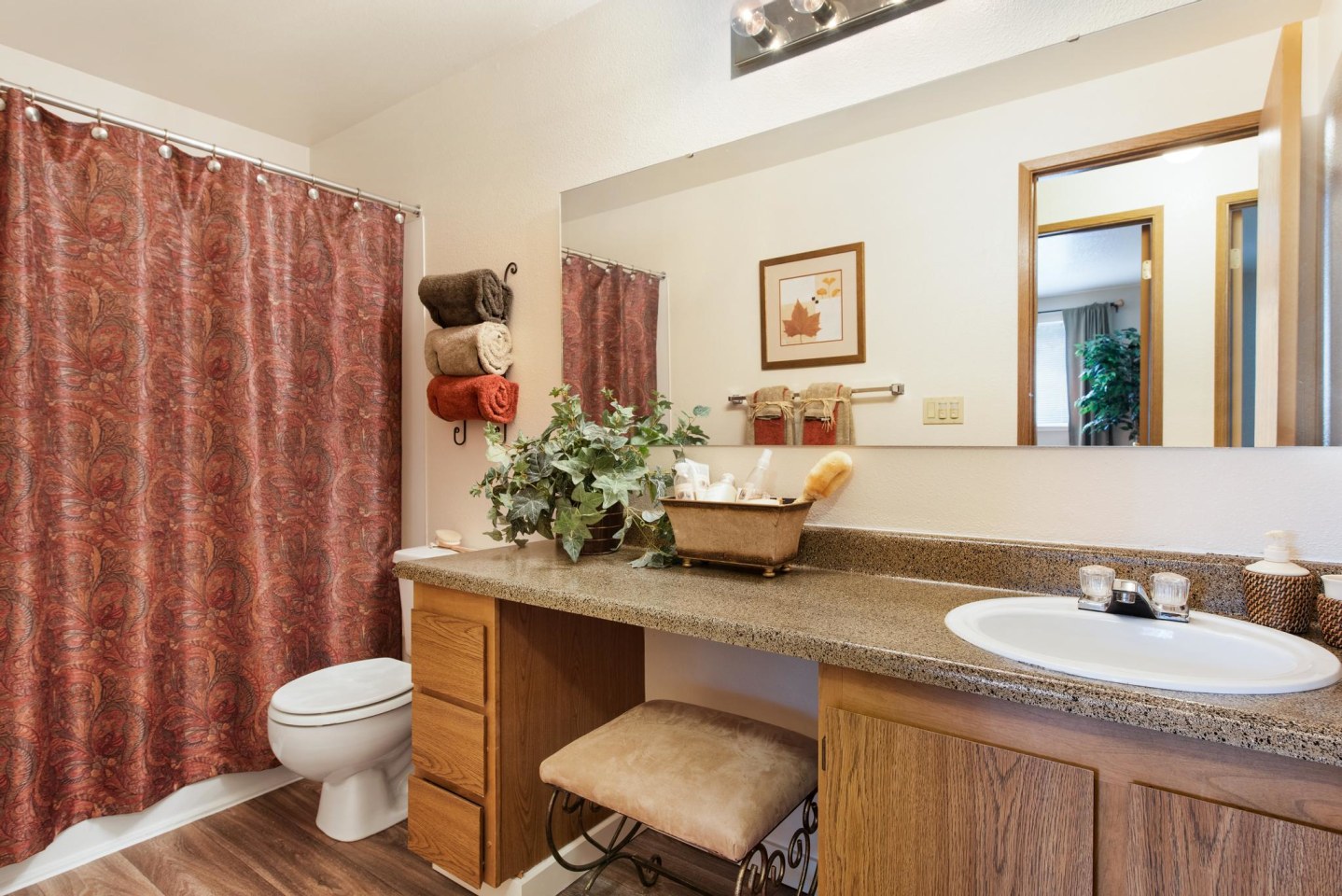 Mariners' Glen Apartment Homes Image 10