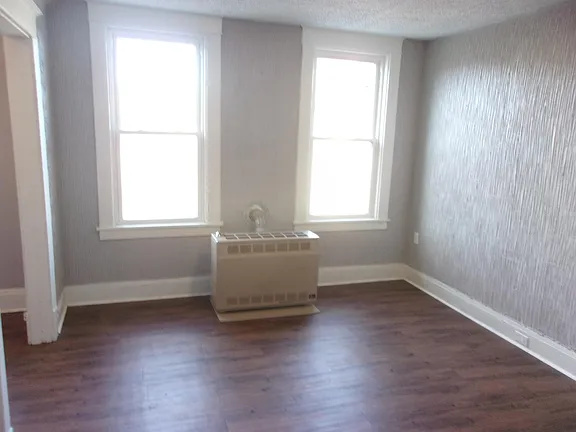Hertel Avenue Apartments Image 10
