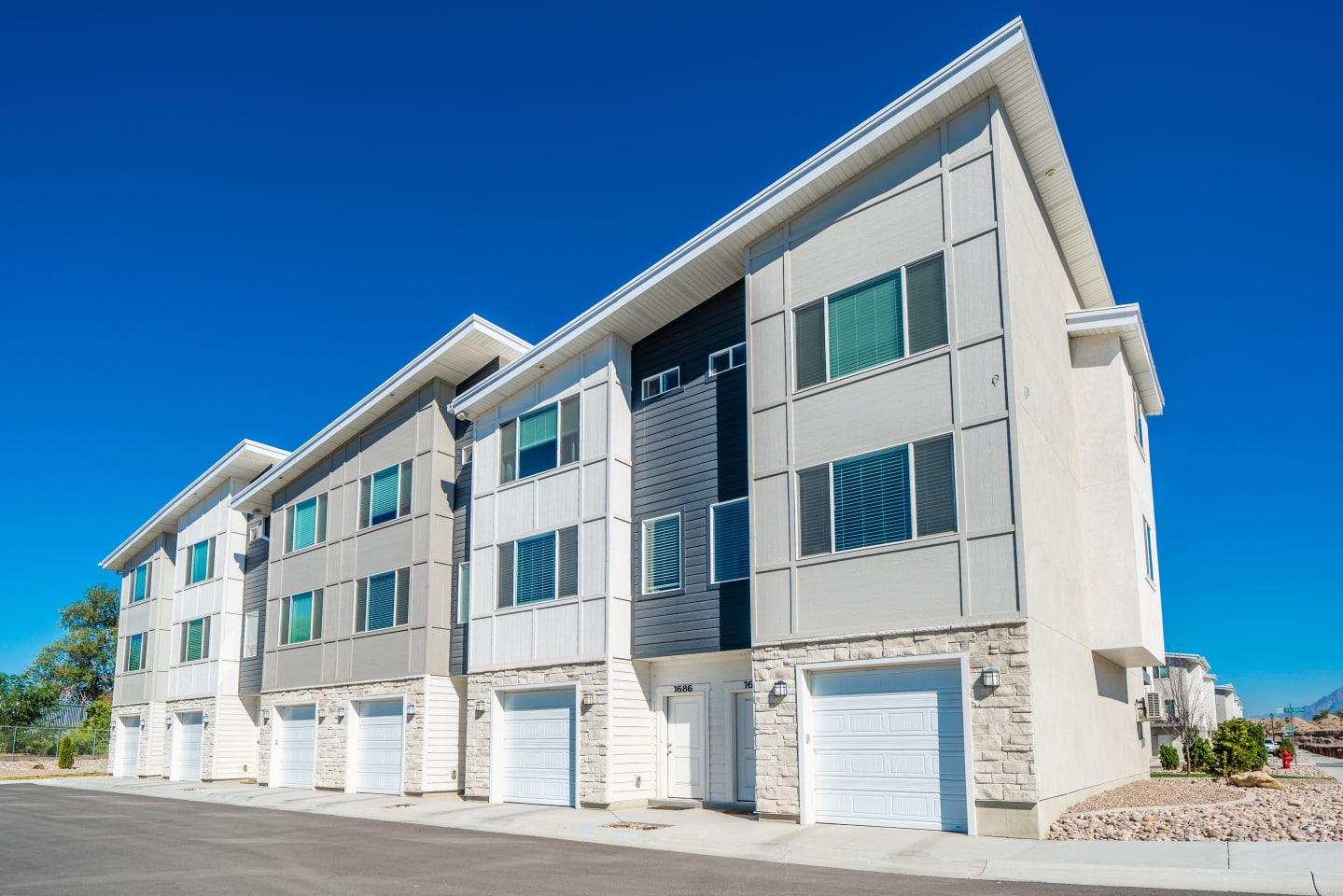 Riverwalk Townhomes Image 20