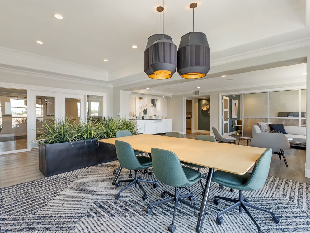 Avalon Encino Image 17