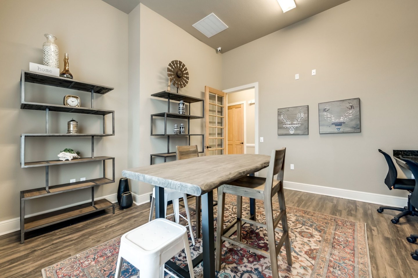 Majors Place Image 47