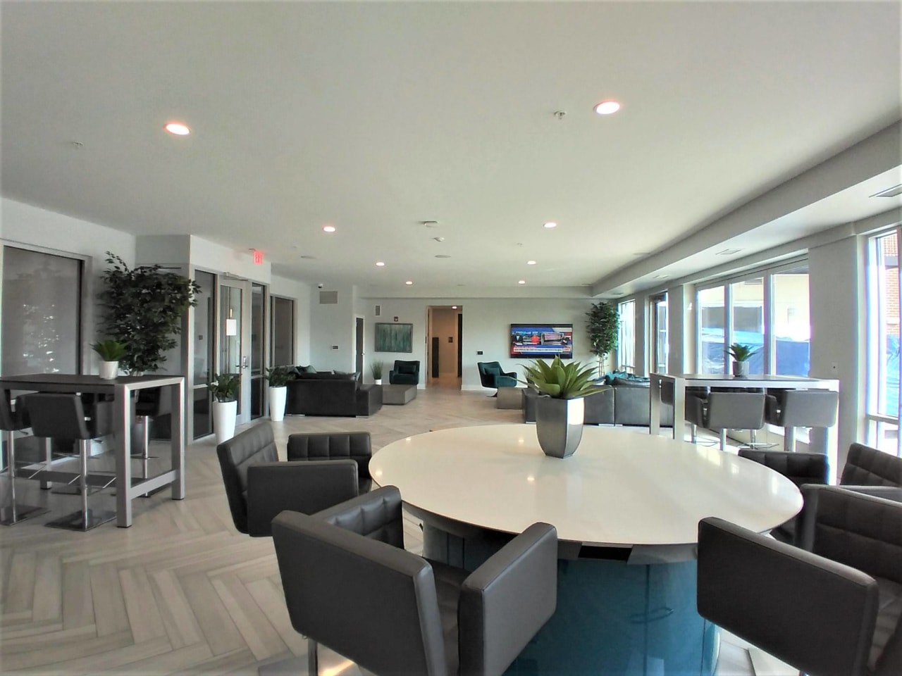 The Residences of Wilmette Image 6