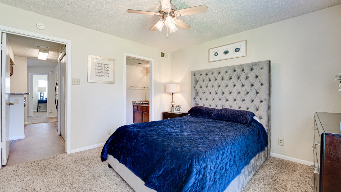Woodland Hills Image 13