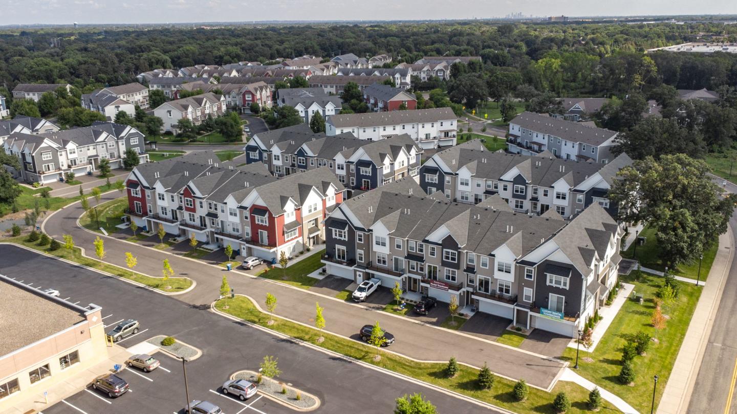 Field & Grove Townhomes of Champlin Image 52