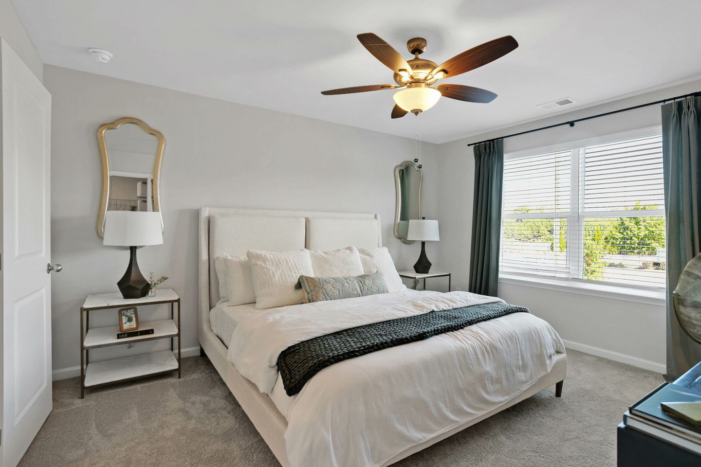 Covey Homes Kirkland - Homes for Rent Image 9