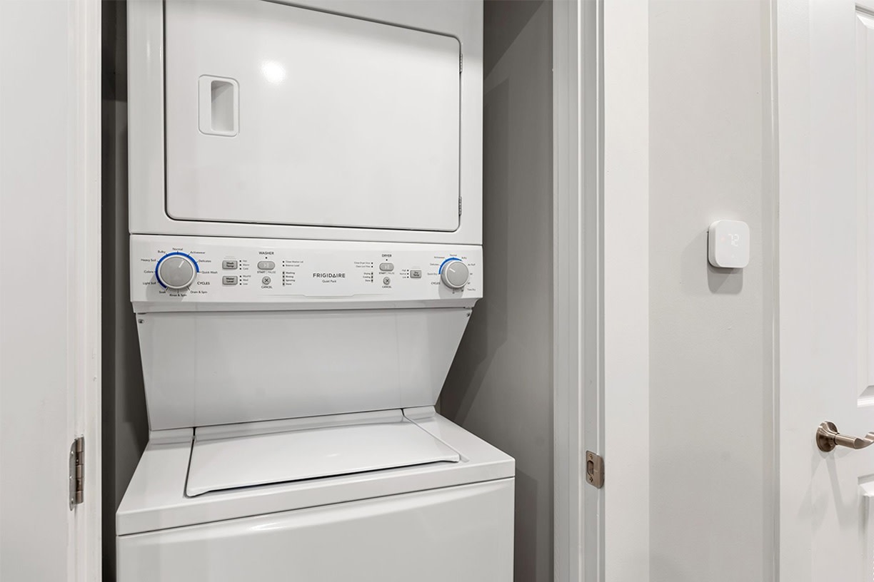 Atlantic Breeze Apartments Image 16