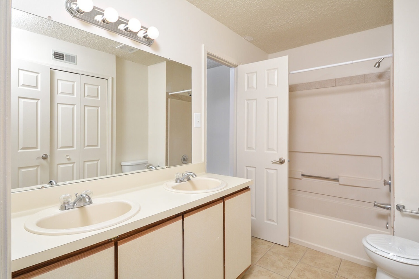 Hilltop Rental Townhomes Image 18