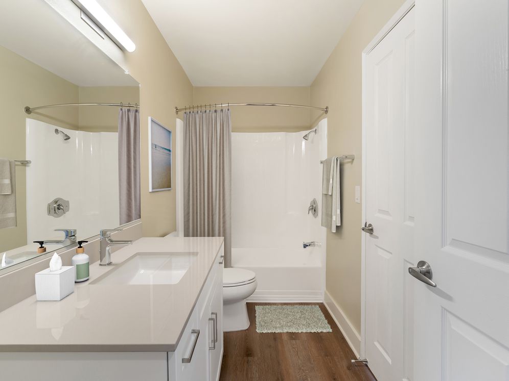 eaves Lake Forest Image 5