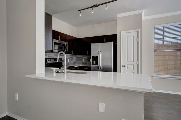 The Metro Apartments Image 24
