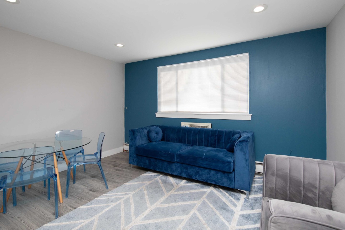 Holme Circle Apartments Image 2