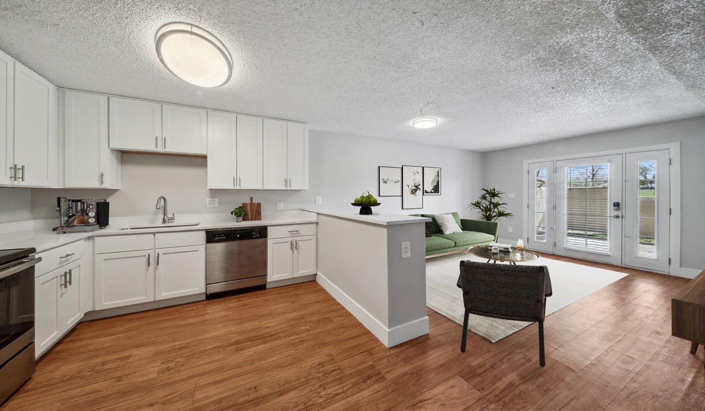 Meadow Creek Apartments Image 2