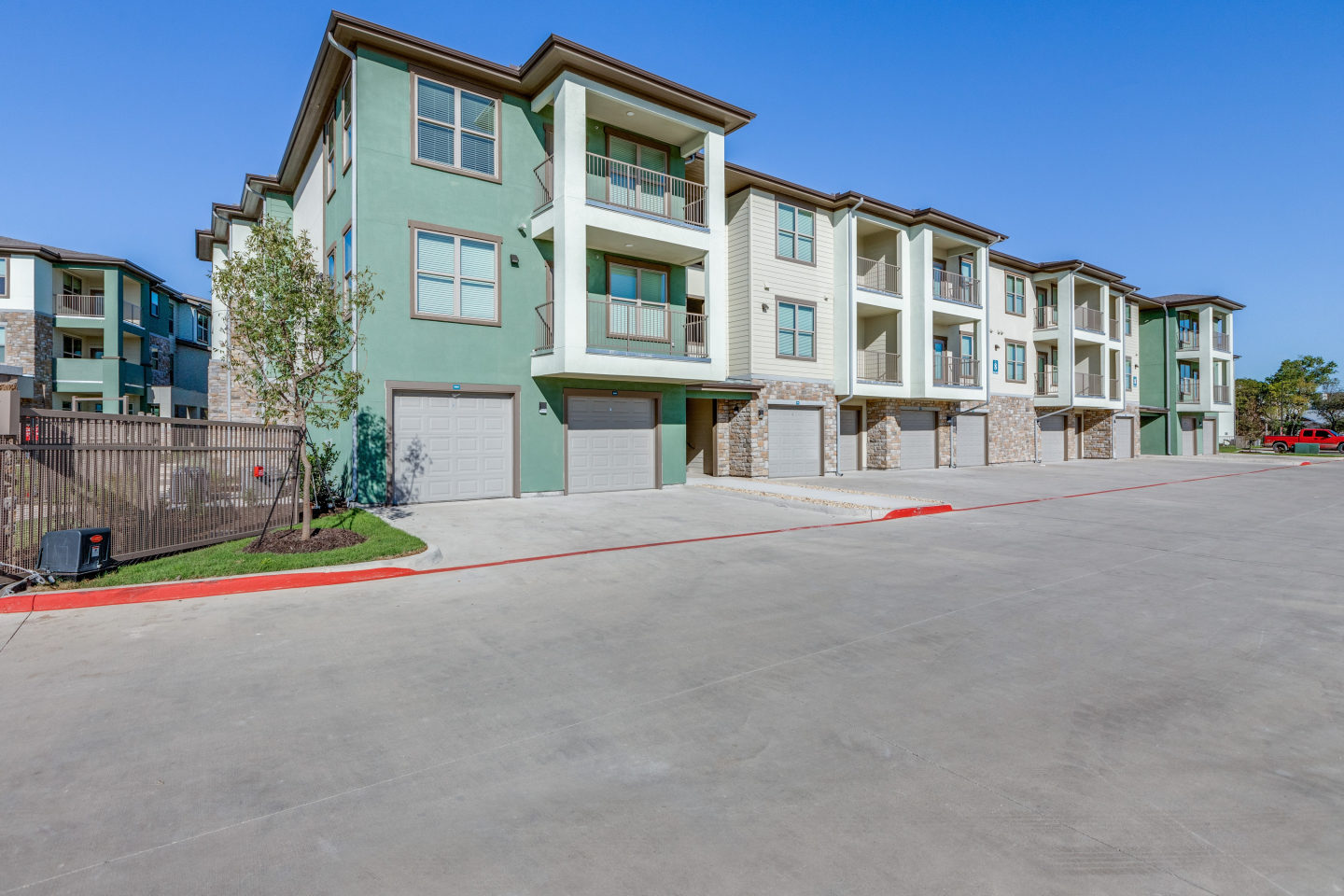 Grand at Anna Image 35