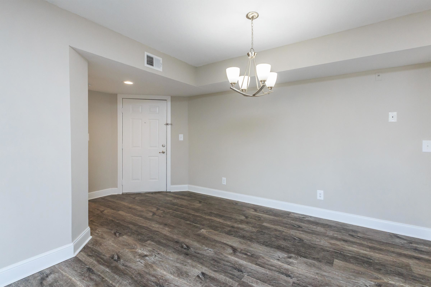 Latitude Pointe Image 75