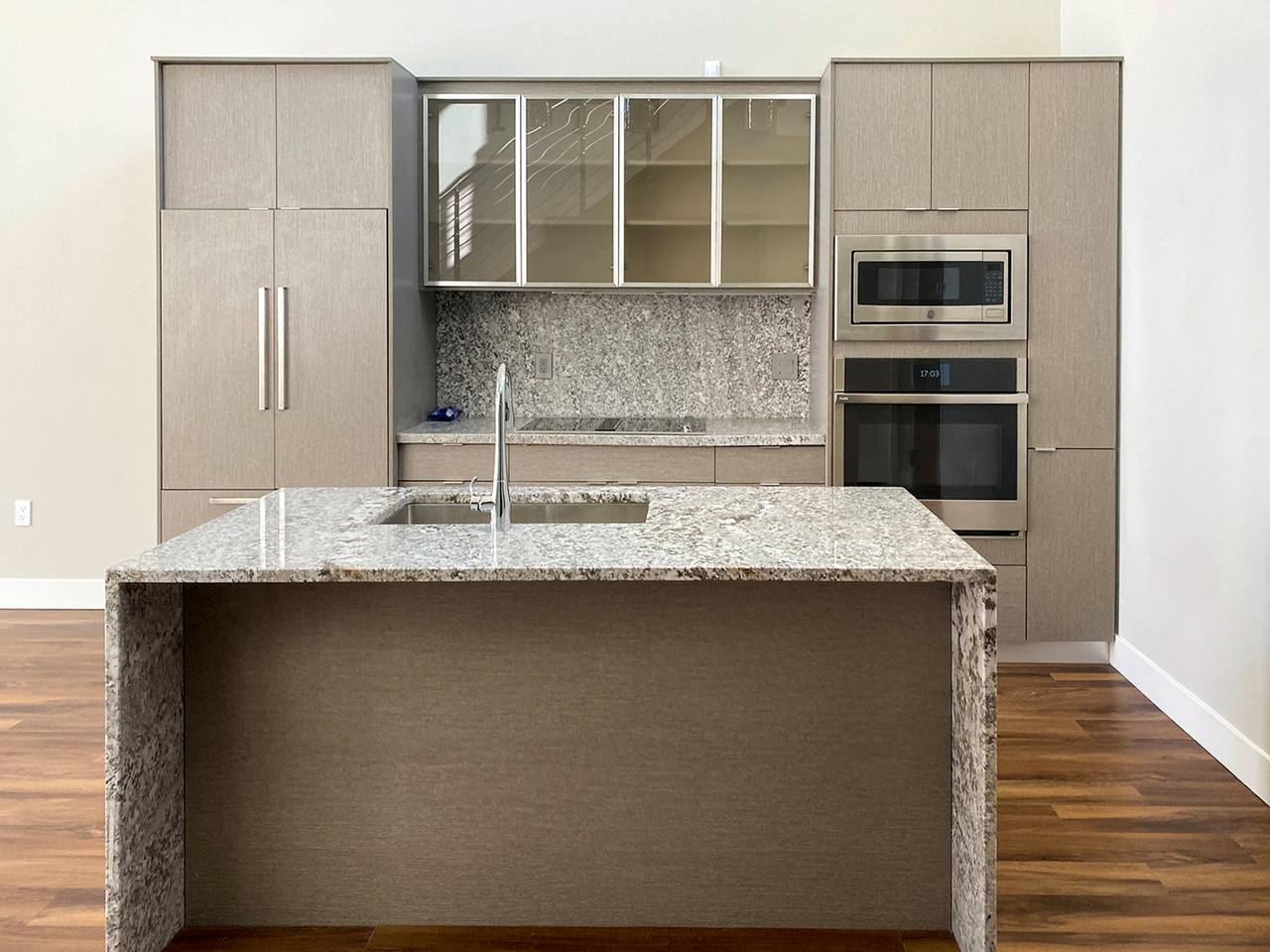 Sky Central Apartments Image 32