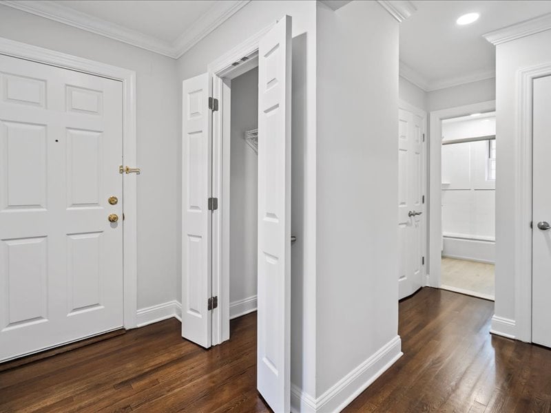 Whitehall Image 11