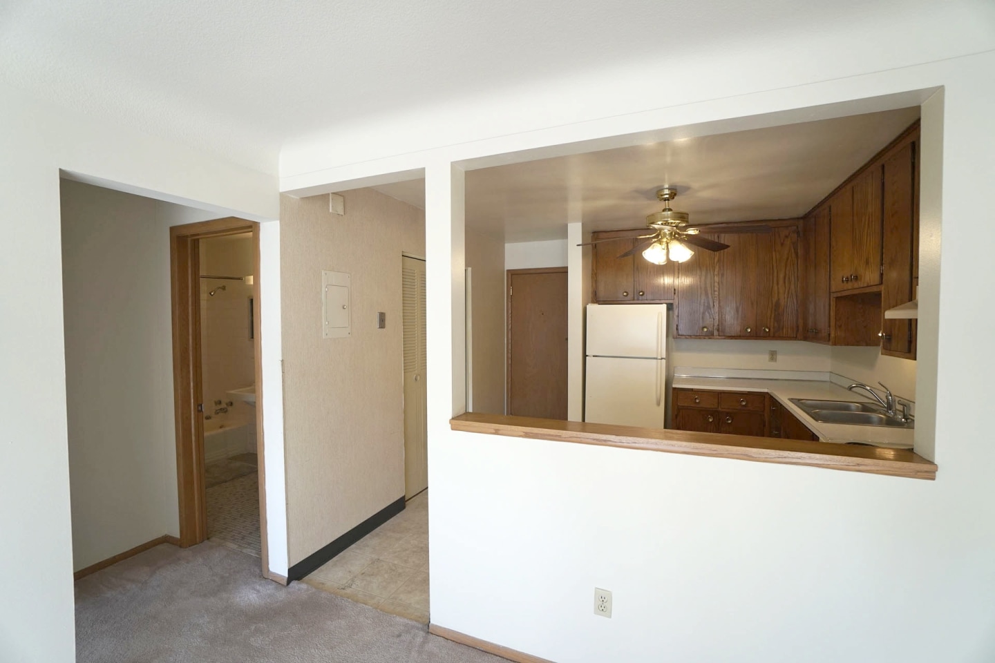 English Conway Place Image 16