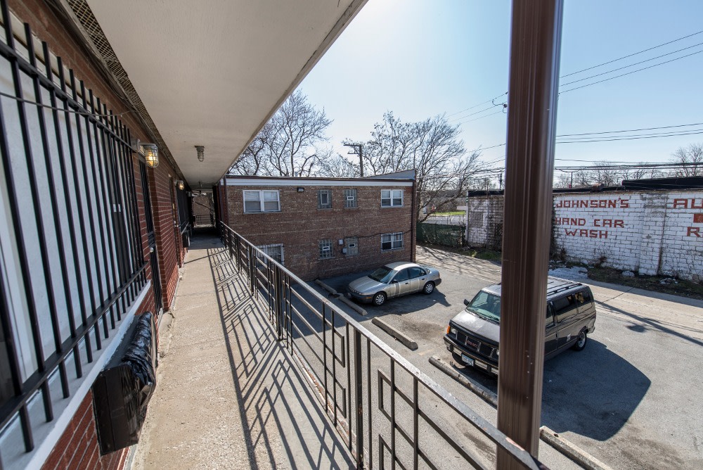 8640 S Ingleside Ave Image 2