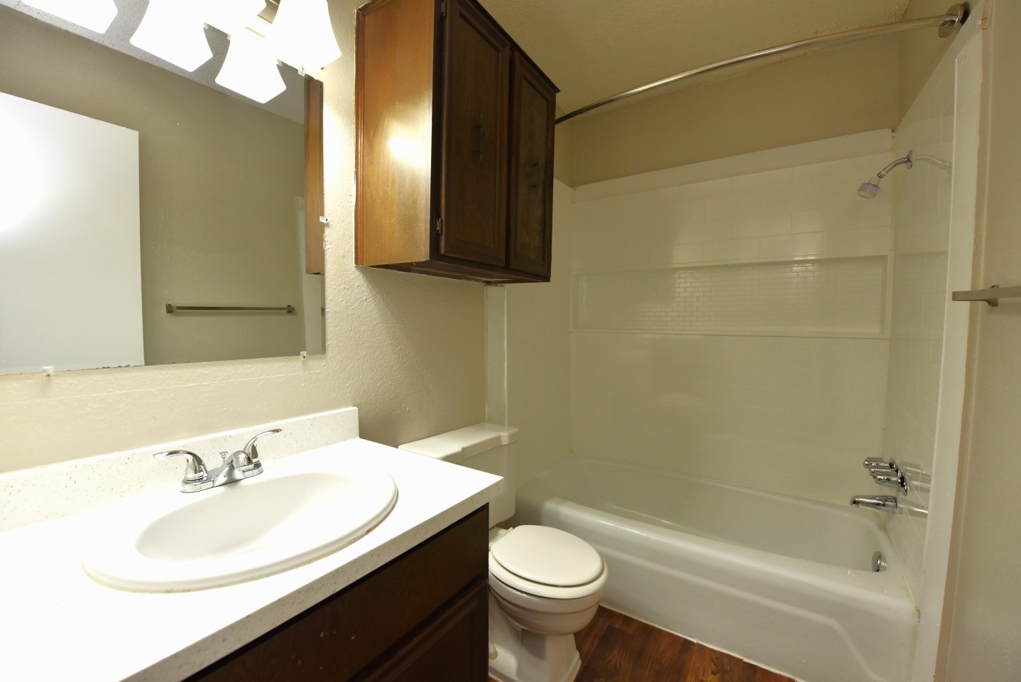 Raintree Meadows Apartment Homes Image 13