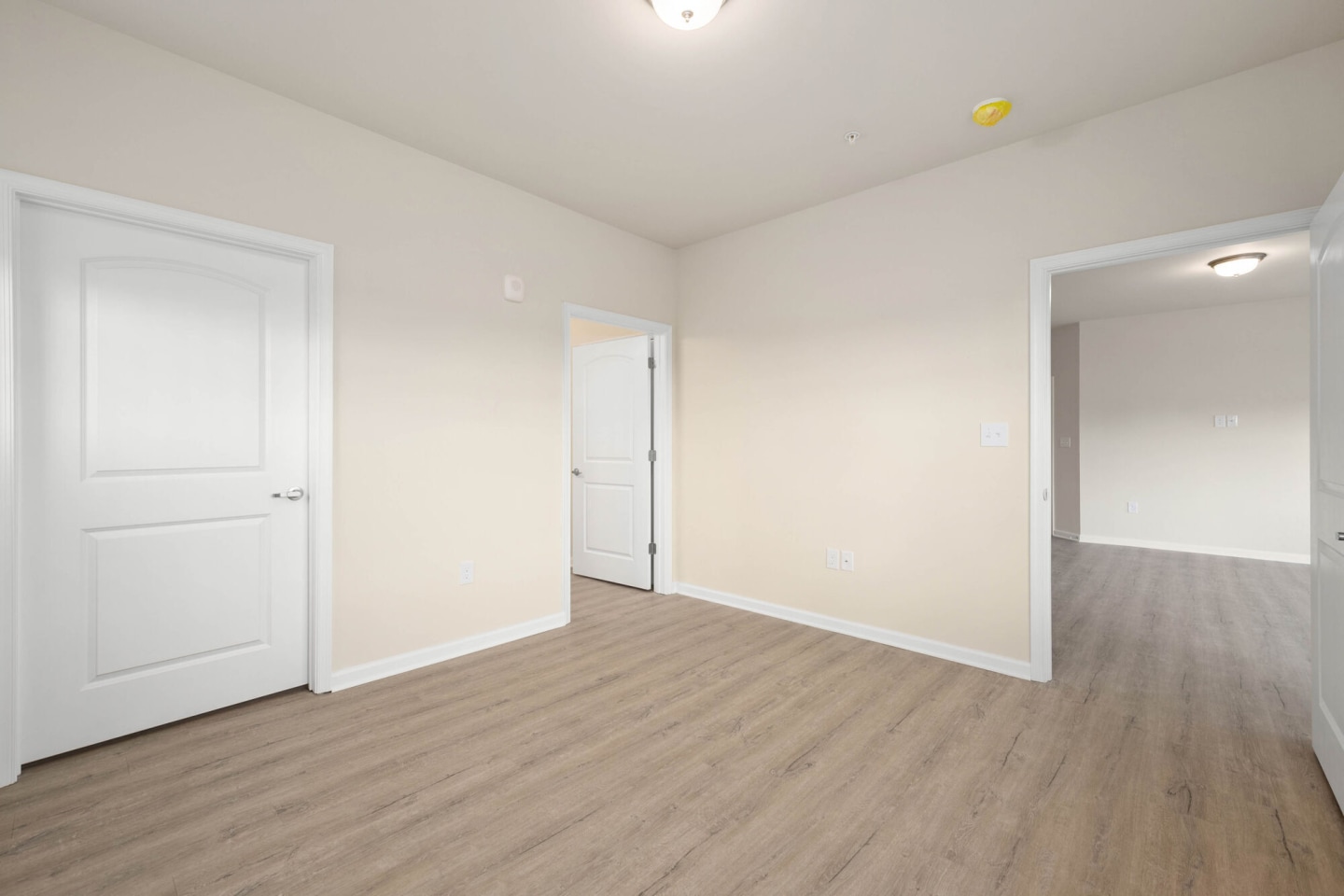 Ocean Aisle Luxury Apartment Homes Image 36