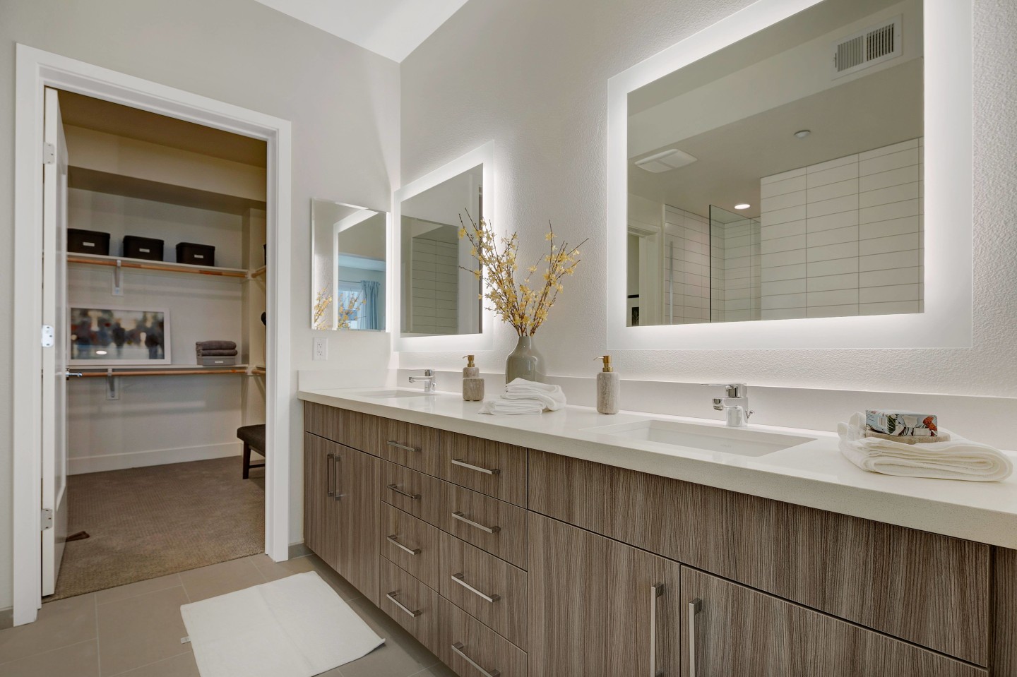 The Flats Cityline Image 37