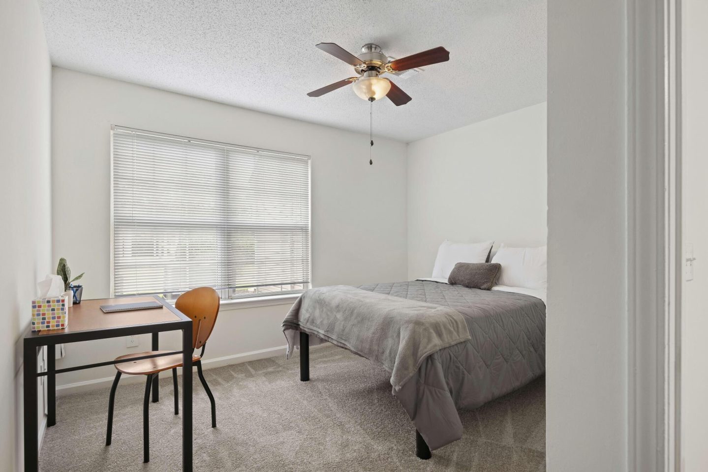Student Housing - 1540 Place Image 30