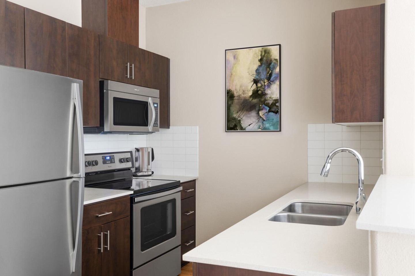 206 Apartments Image 1