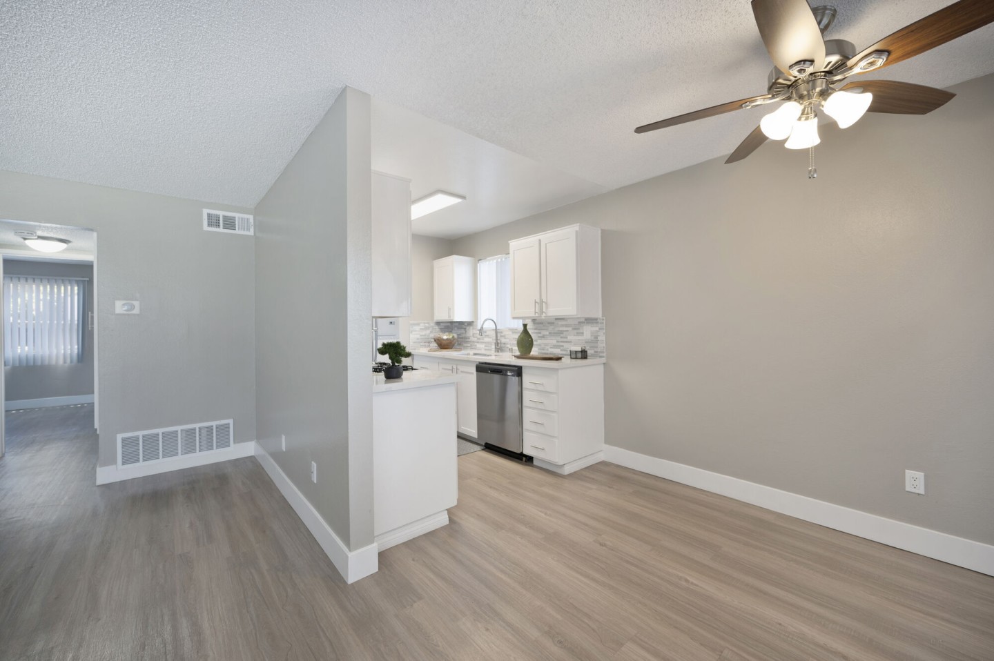 Pinewood Apartments Image 28