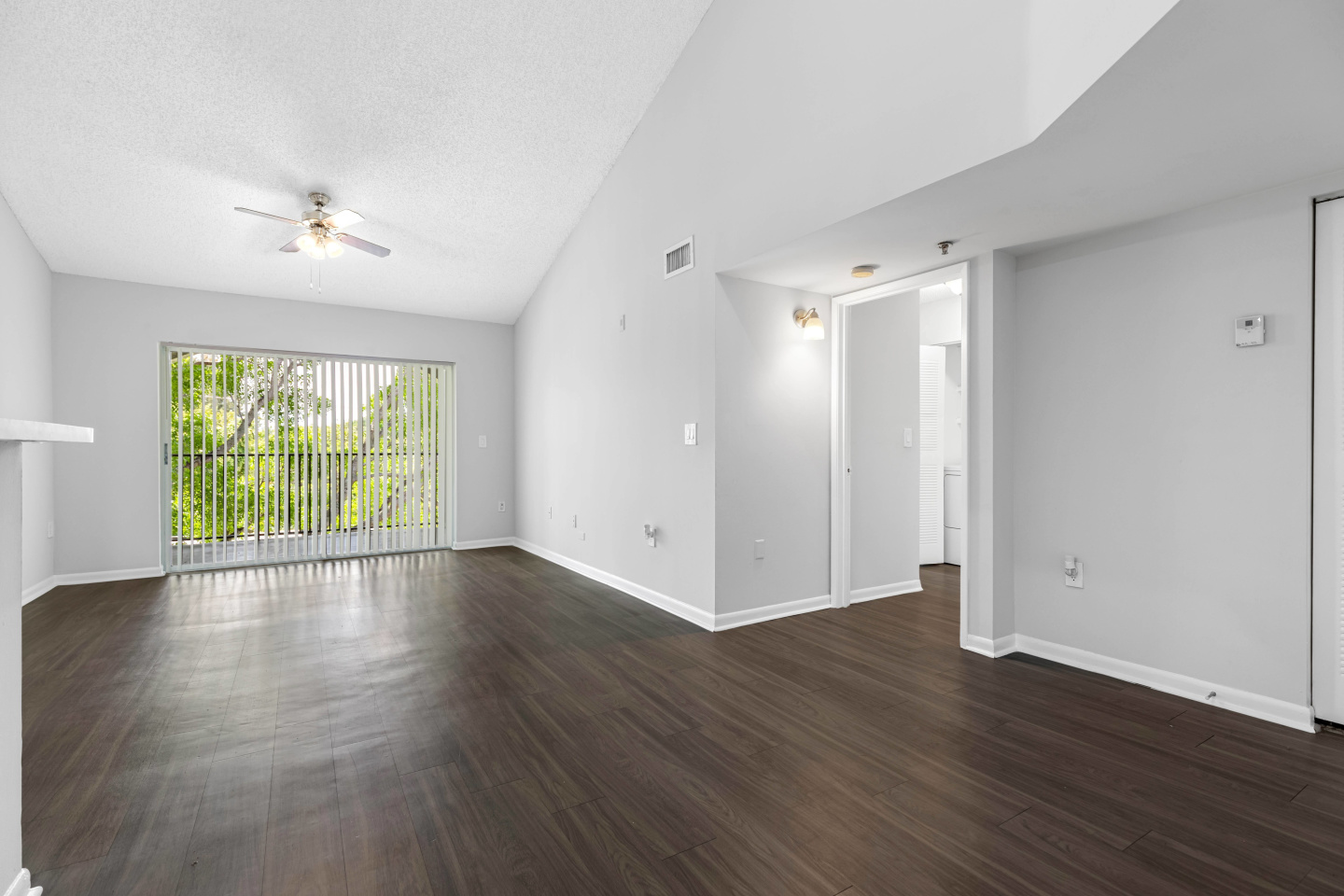 Sunset Gardens Apartments Image 59