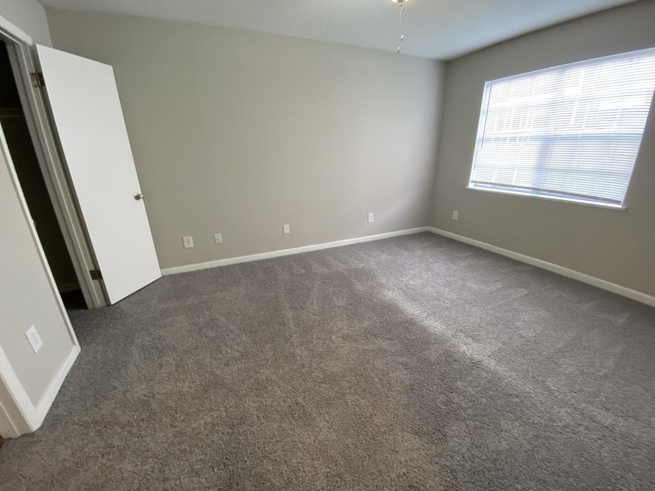 Spring Lake Apartments Image 9