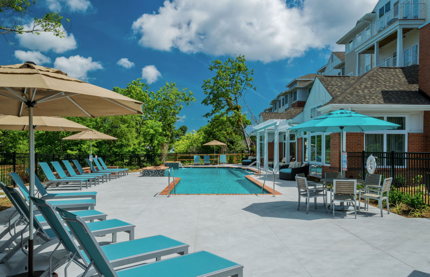 Promenade Pointe Image 1