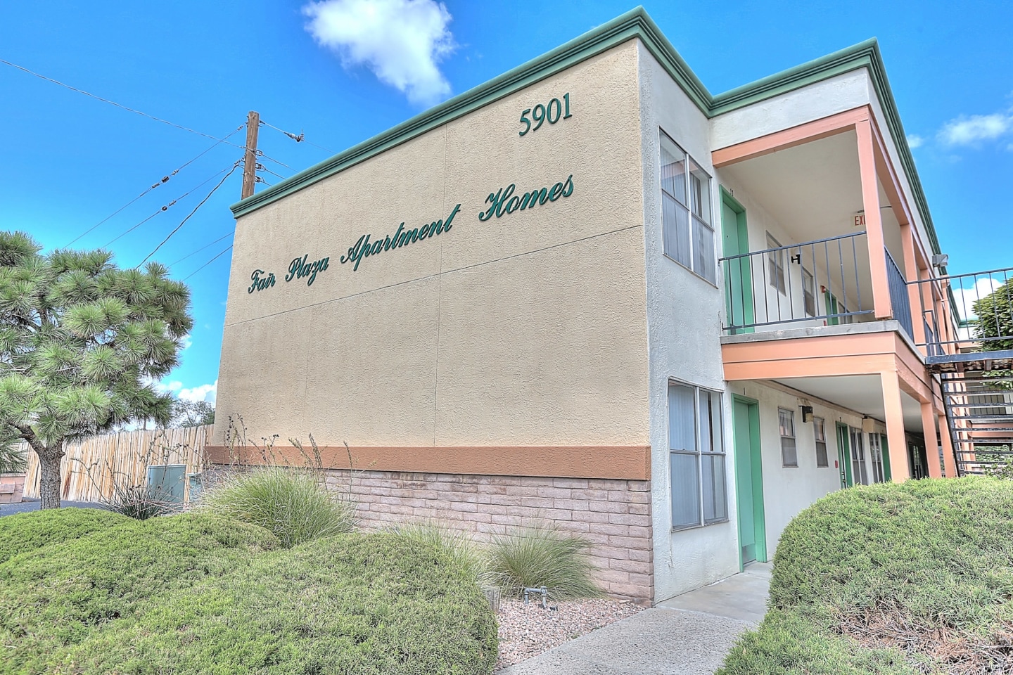 Fair Plaza Apartments Image 10