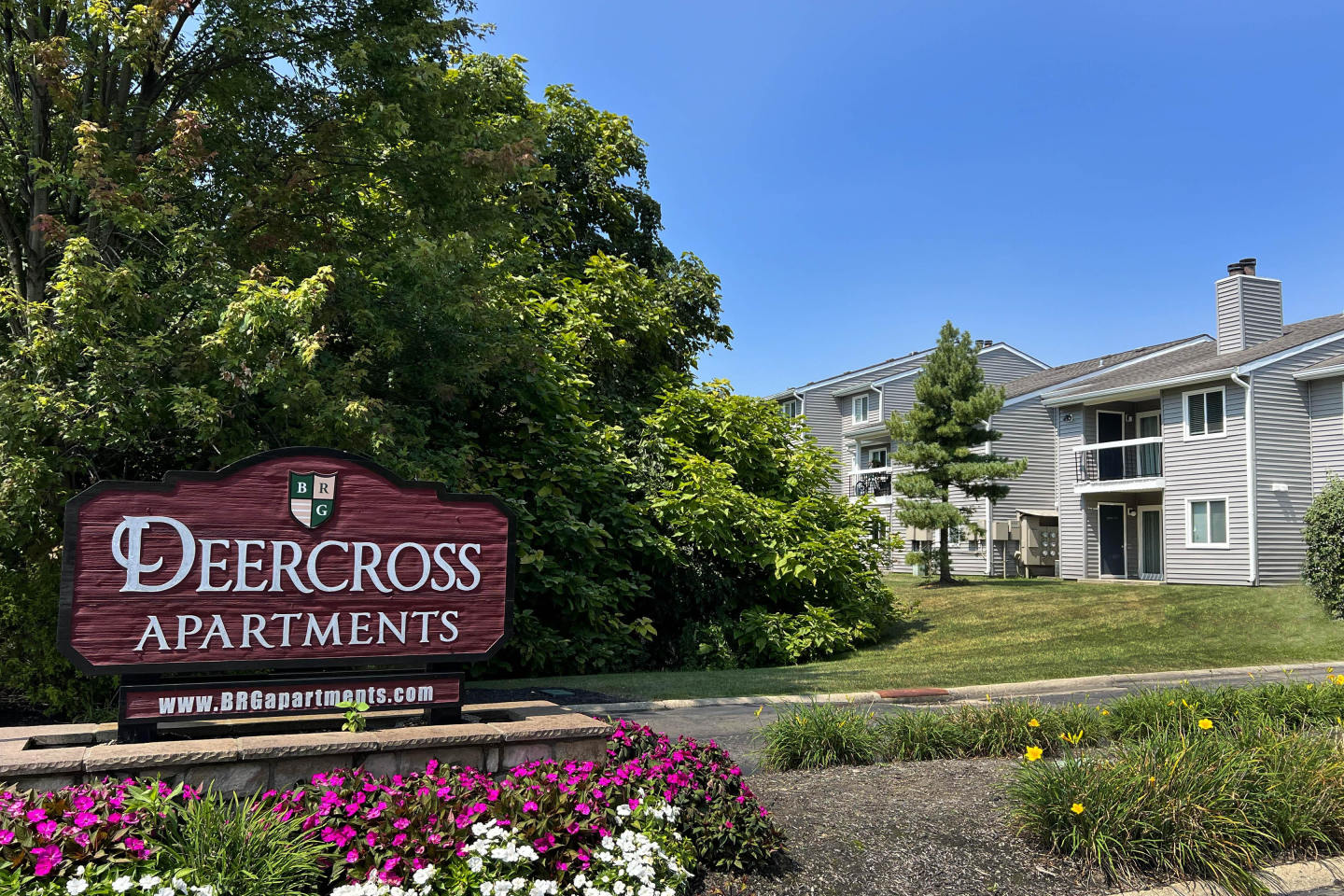 Deercross Apartments Image 2