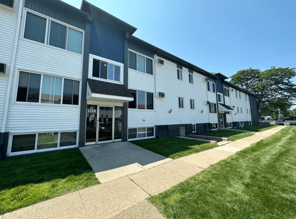 Copper Cove Apartments Image 1